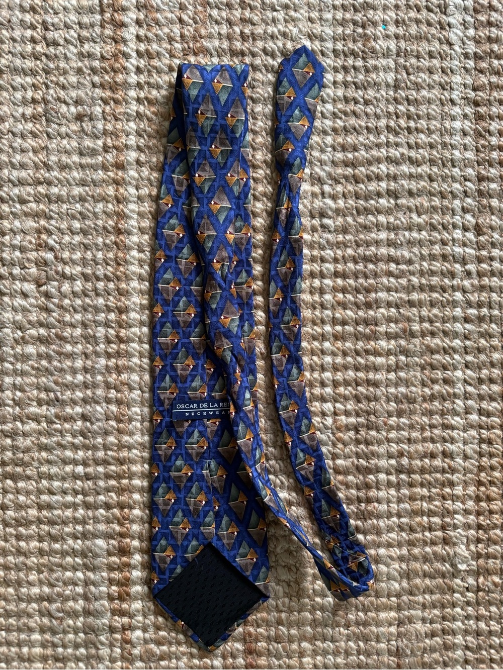Oscar de la Renta Blue and Brown Diamond Pattern Silk Tie